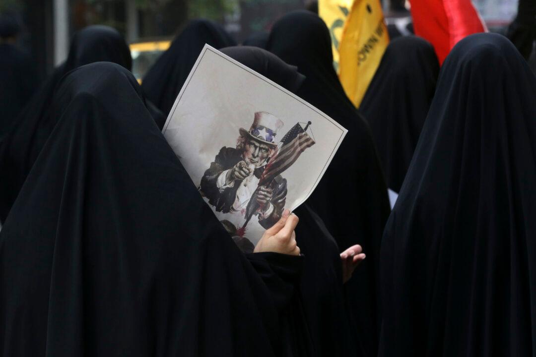 Iran Holds Negative Attitude Toward US Despite Nuclear Deal