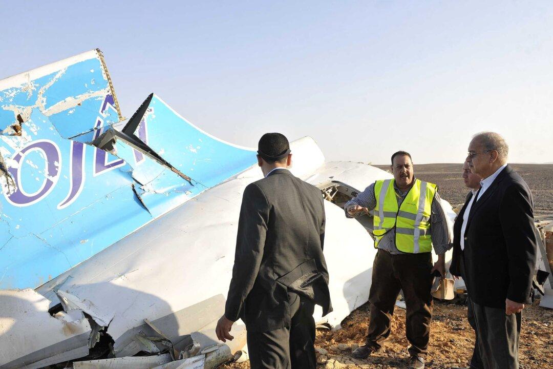 Russia, Egypt Dismiss Claims Bomb Brought Down Metrojet Flight