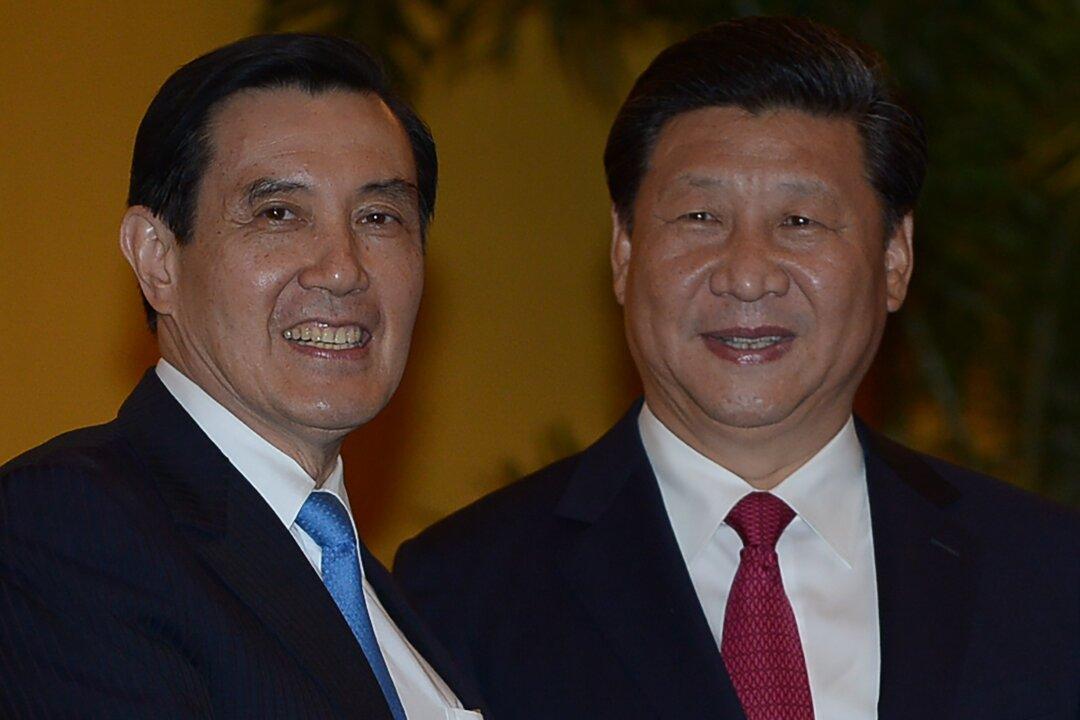Chinese and Taiwanese Leaders Meet for First Time in 66 Years