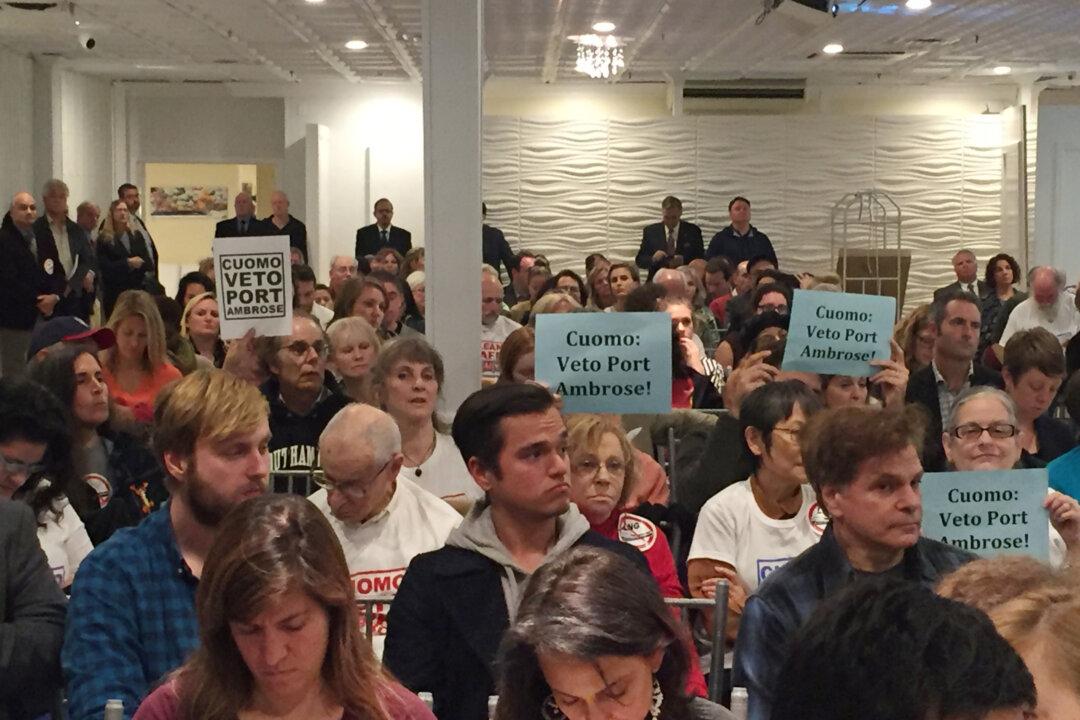 Proposed Ocean Gas Terminal Off NY, NJ Faces Opposition