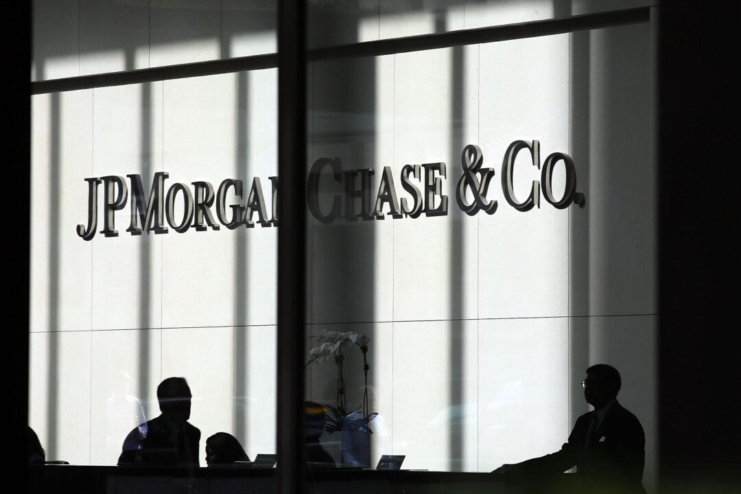 JPMorgan Chase 2015: $96.6B Revenue, $24.4B Income, $6 EPS