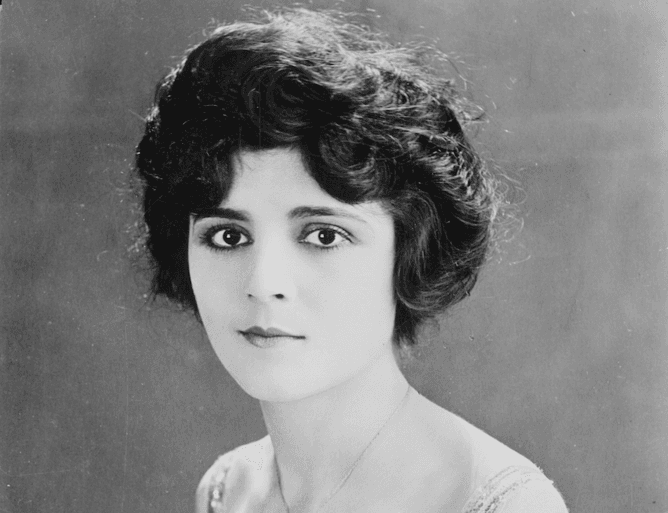 This Woman’s Work: The Onscreen and Offscreen War Service of Claire Adams Mackinnon