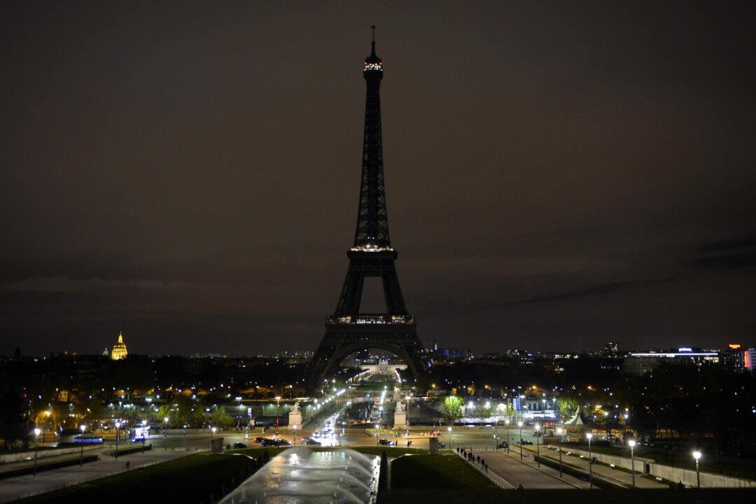 Eiffel Tower Goes Dark as France Mourns