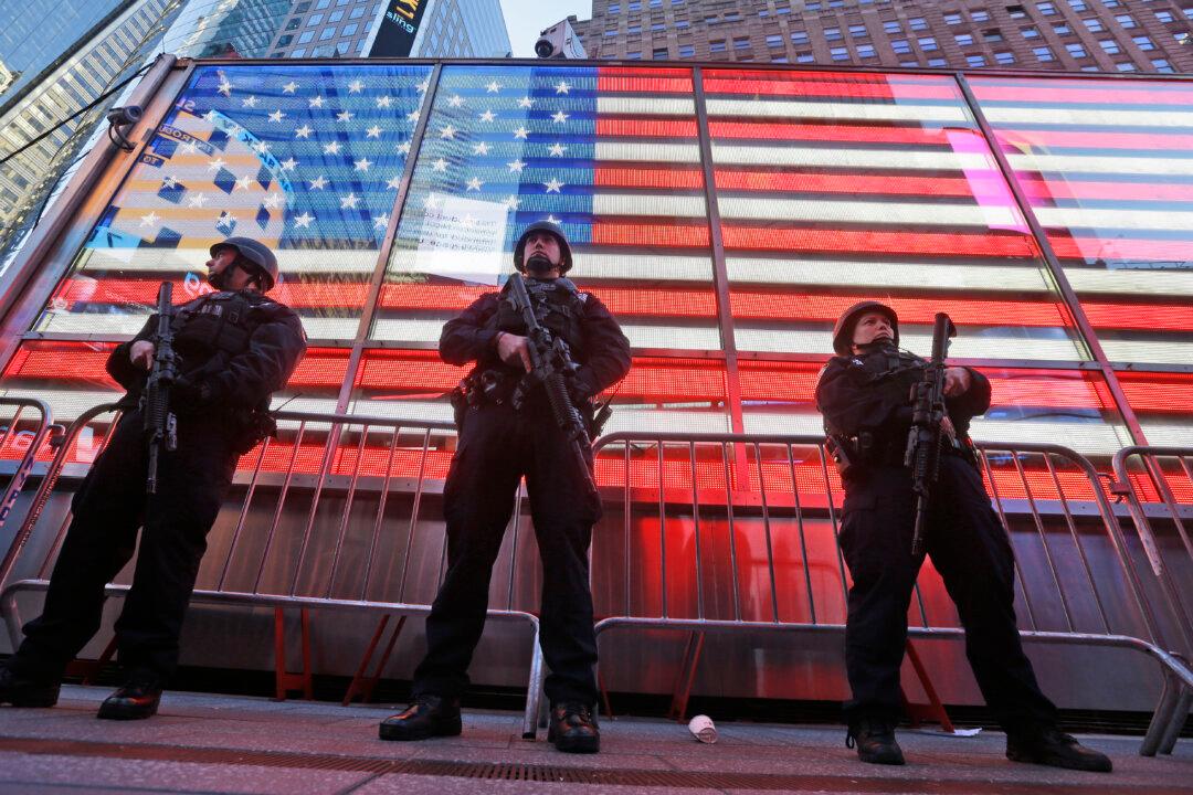 Paris Attacks Deepen GOP Opposition to Syrian Refugee Influx