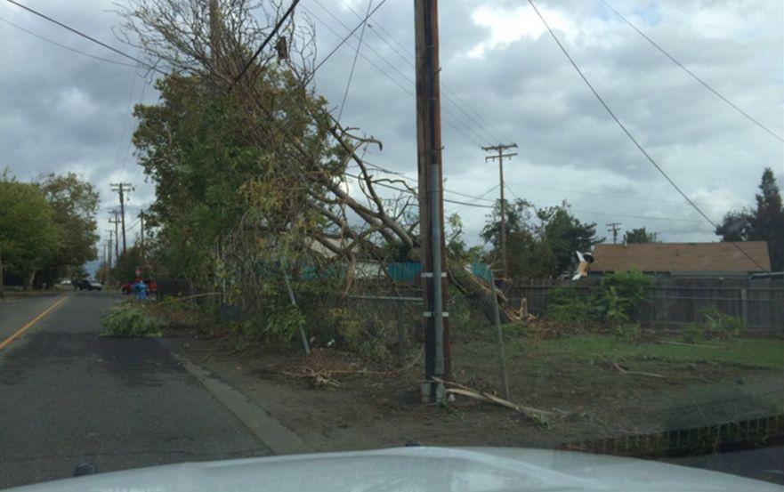 California: Tornado Hits Town of Denair, Causes Damage - Photos, Video