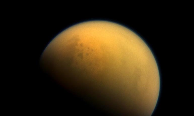 Can an Exoplanet’s Orange Haze Indicate Life?