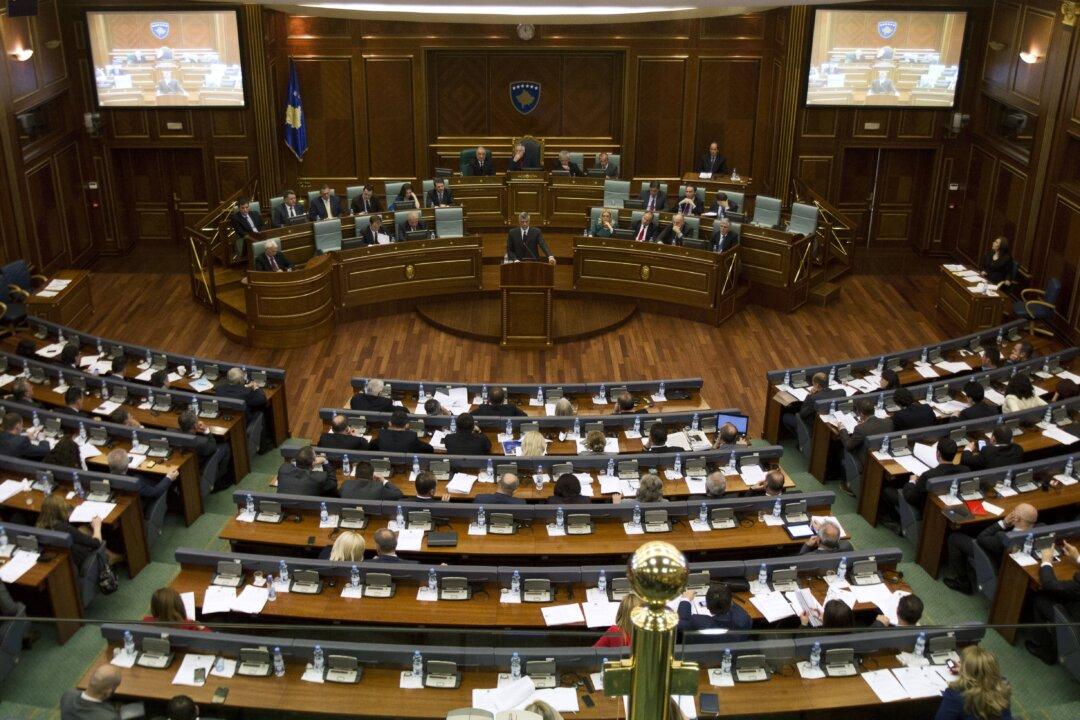 Kosovo Parliament Session Halted by Opposition’s Tear Gas