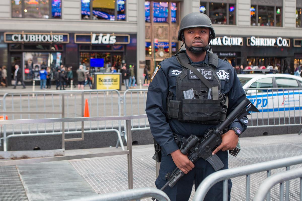 Jewish Teacher Tziyon Saadon Stabbed by ISIS Gang in France