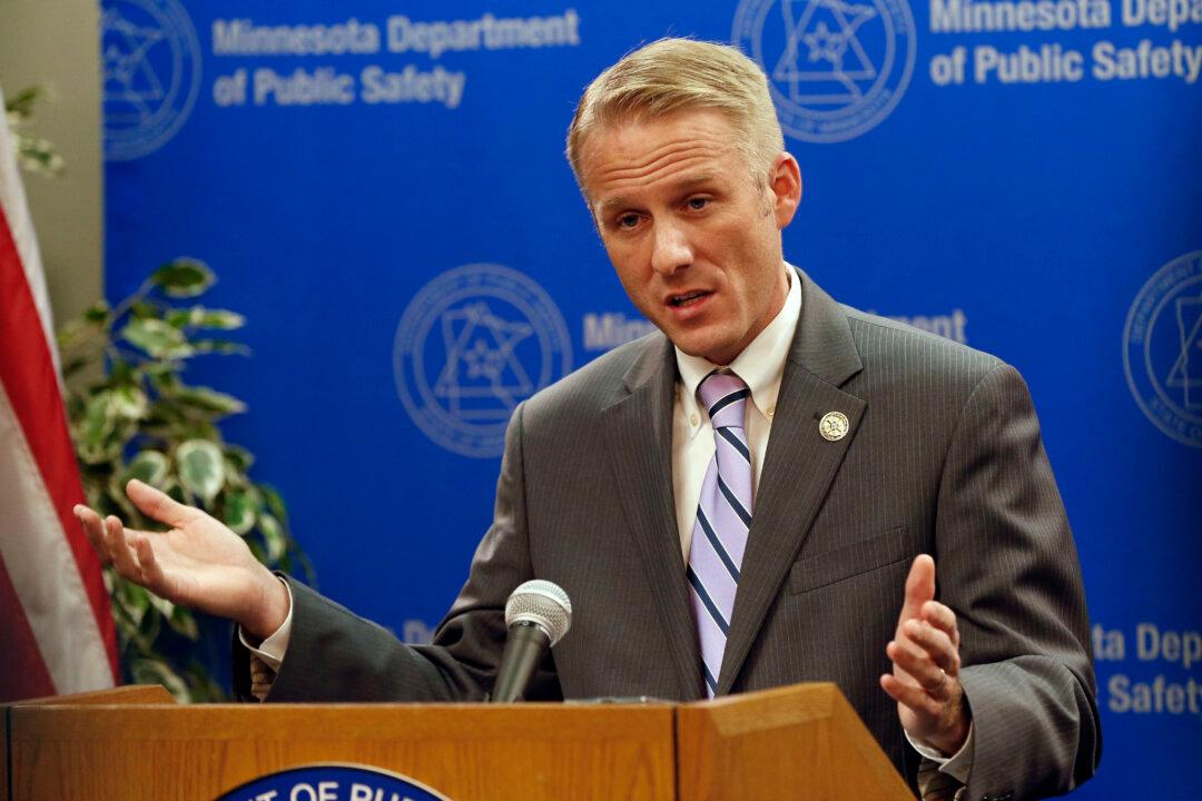 Officers Identified in Fatal Minneapolis Shooting