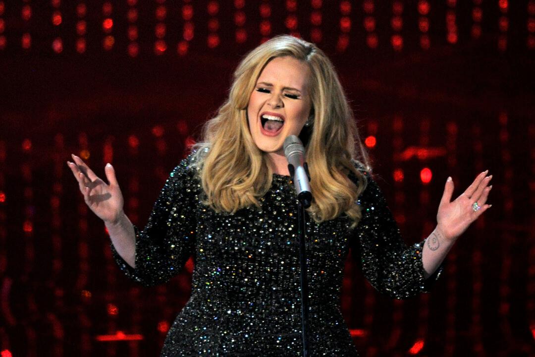 SNL Suggest Adele’s ‘25’ Can Fix All Our Family Problems