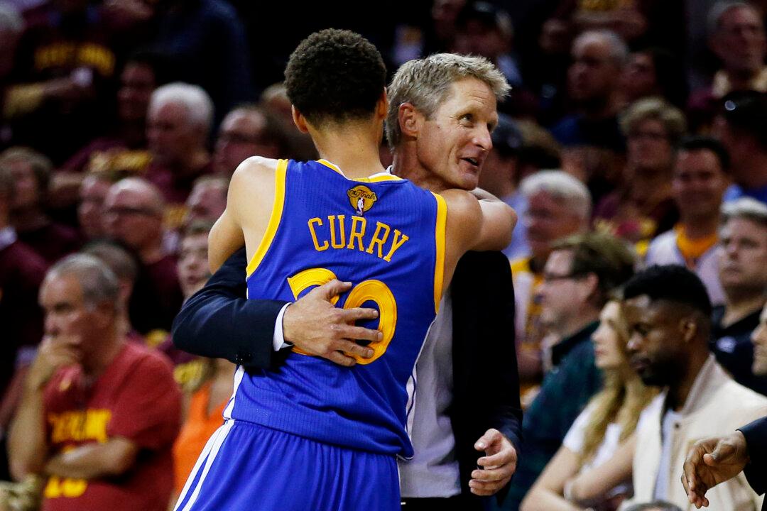 Who Would Win: 1996 Bulls or This Year’s Warriors?