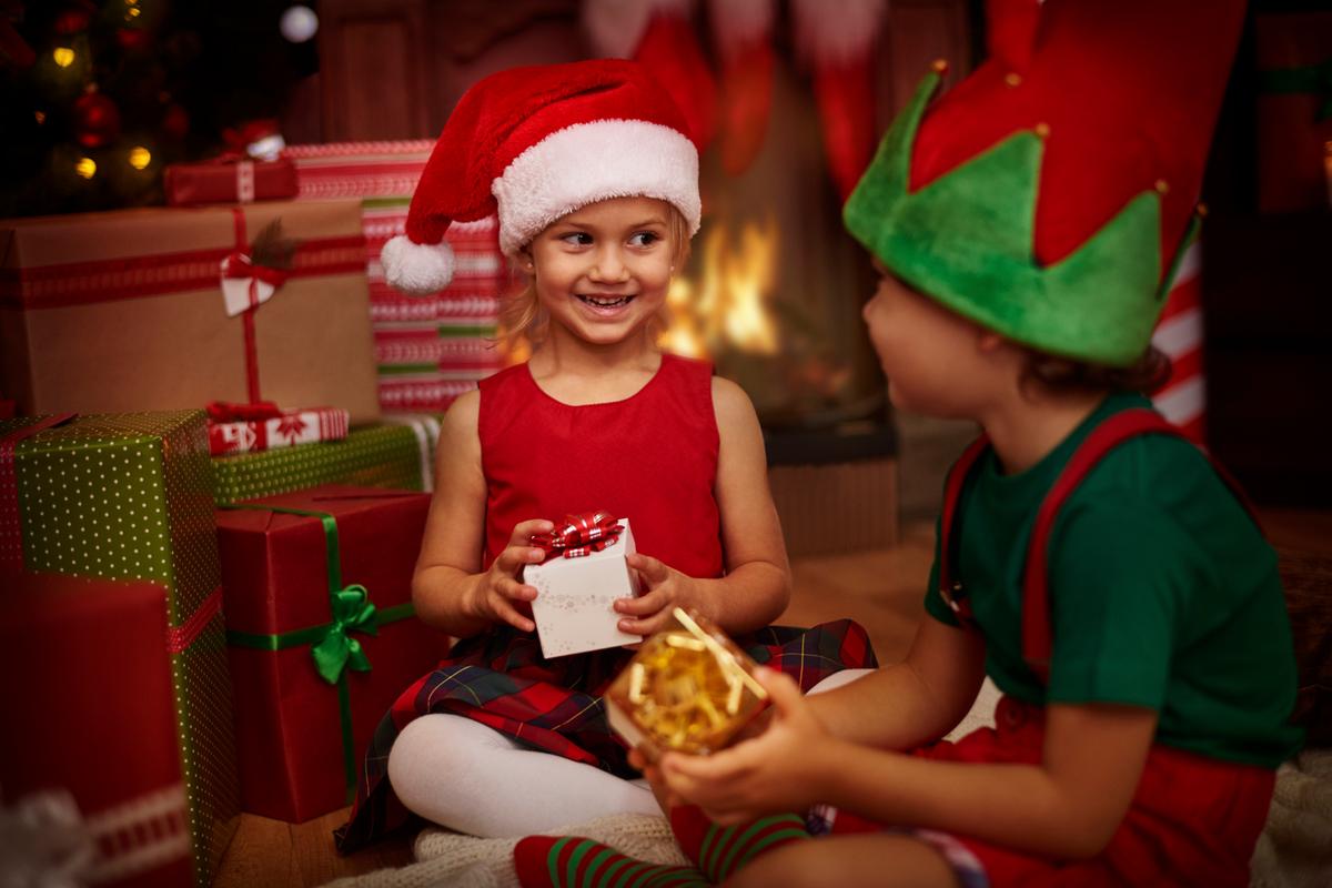 7 Non-Toy Holiday Gift Ideas for Kids