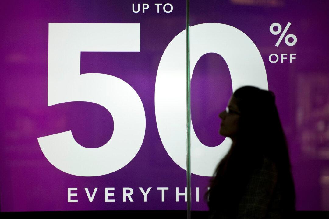 Super Bowl of Shopping Is More Like a Scrimmage