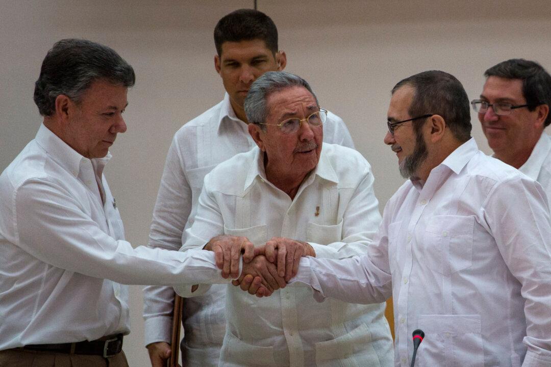 With Peace Near, Debate Grows Over Colombia’s Draft