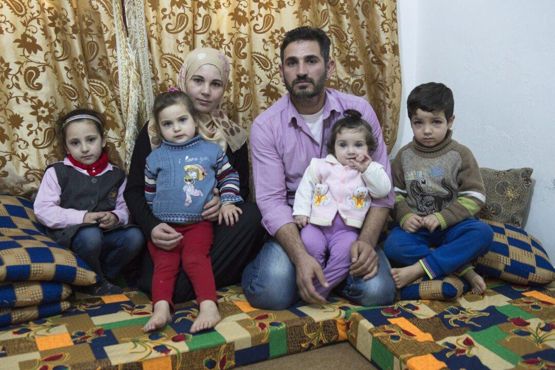 Don’t Fear Us, Even the Single Men, Syrian Refugees Tell Canadians