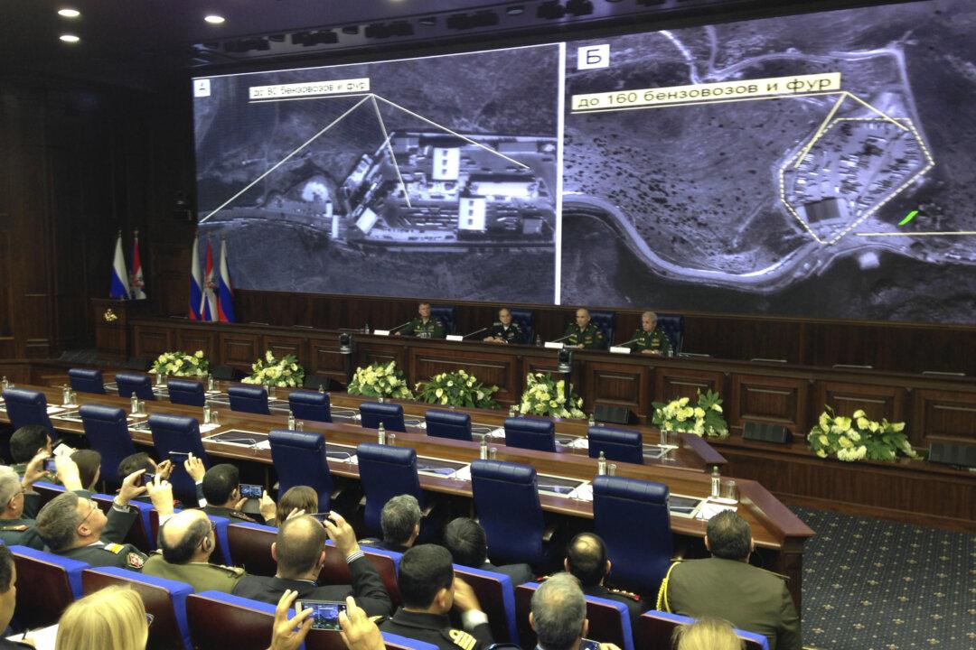 Russia: Turkish President Benefits From ISIS Oil Trade