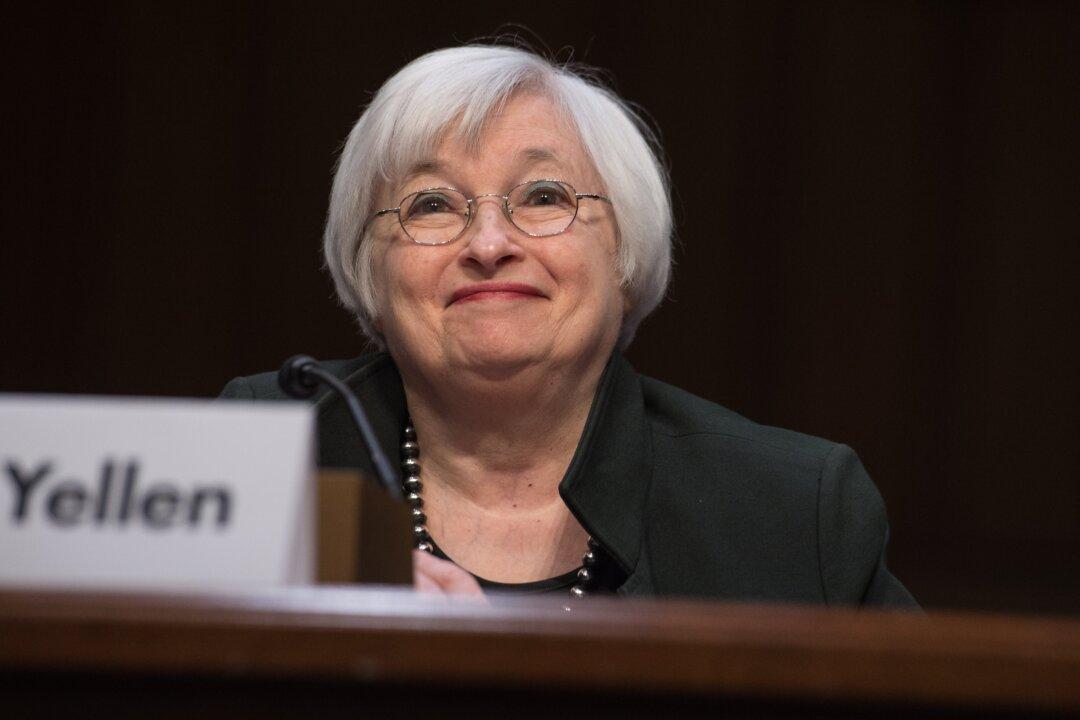 Yellen Signals Growing Likelihood of a December Rate Hike