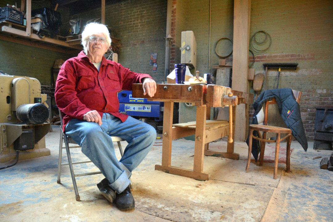 Art of Fine Furniture: Carving an Elegant Form of Expression