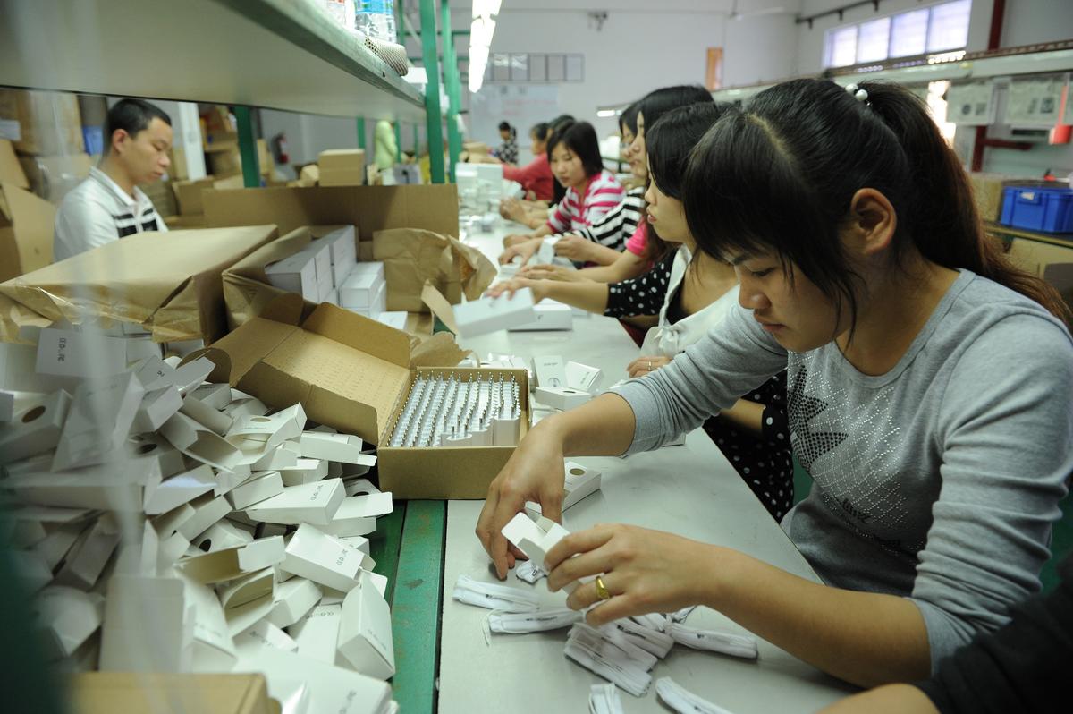 Police Raid on Chinese NGOs Underscores Fears of Worker Mobilization