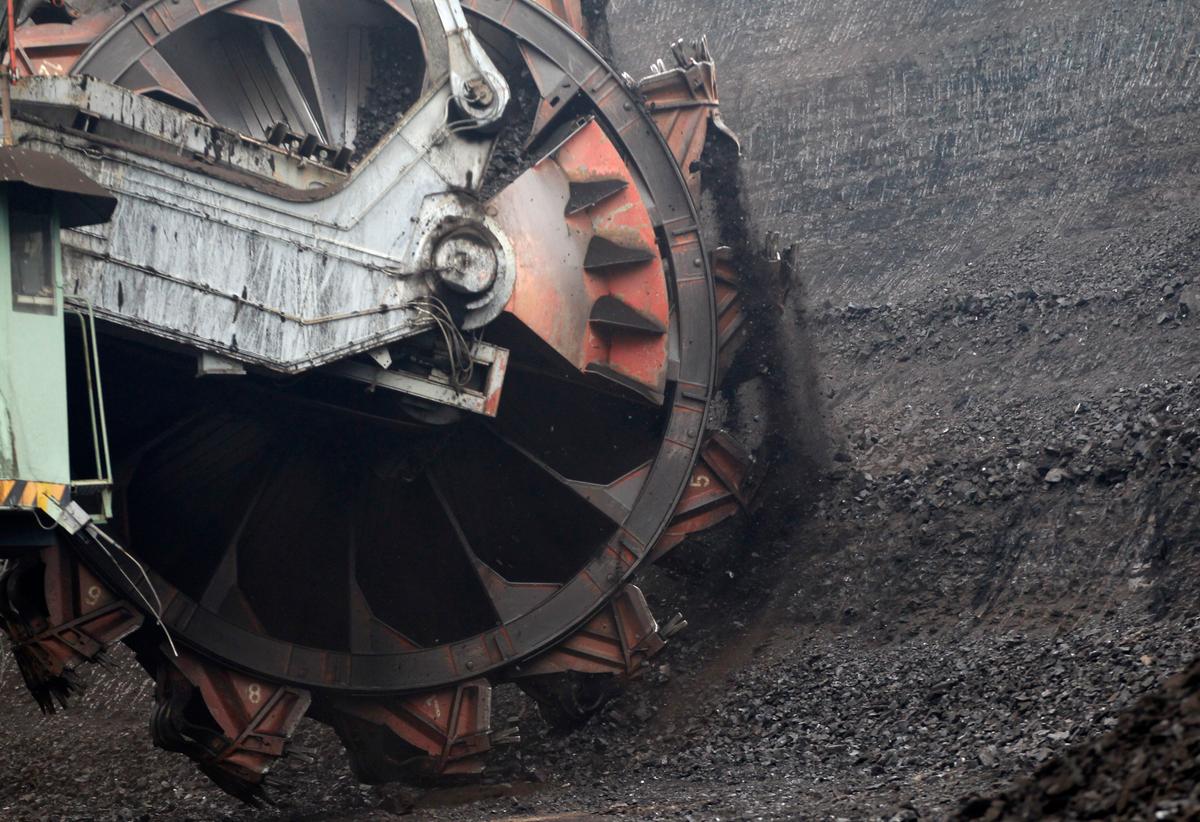 Mining Sector in Turmoil as Anglo American Sheds 85,000 Jobs