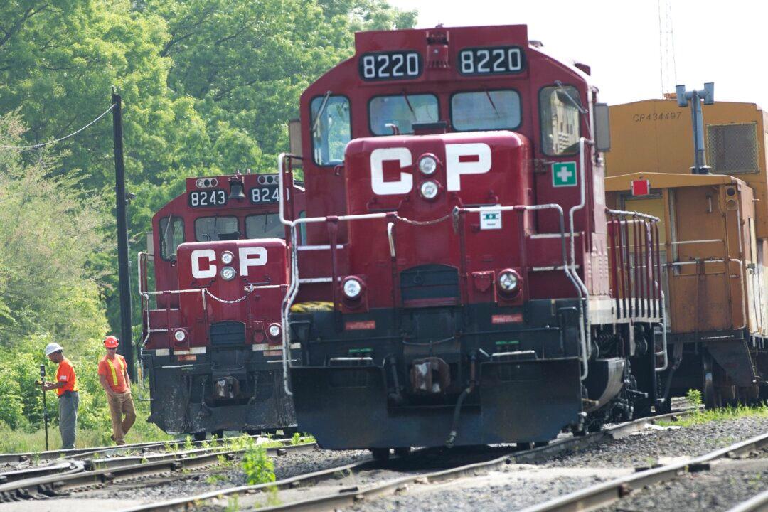 Norfolk Southern Slams Revised Offer From Canadian Pacific