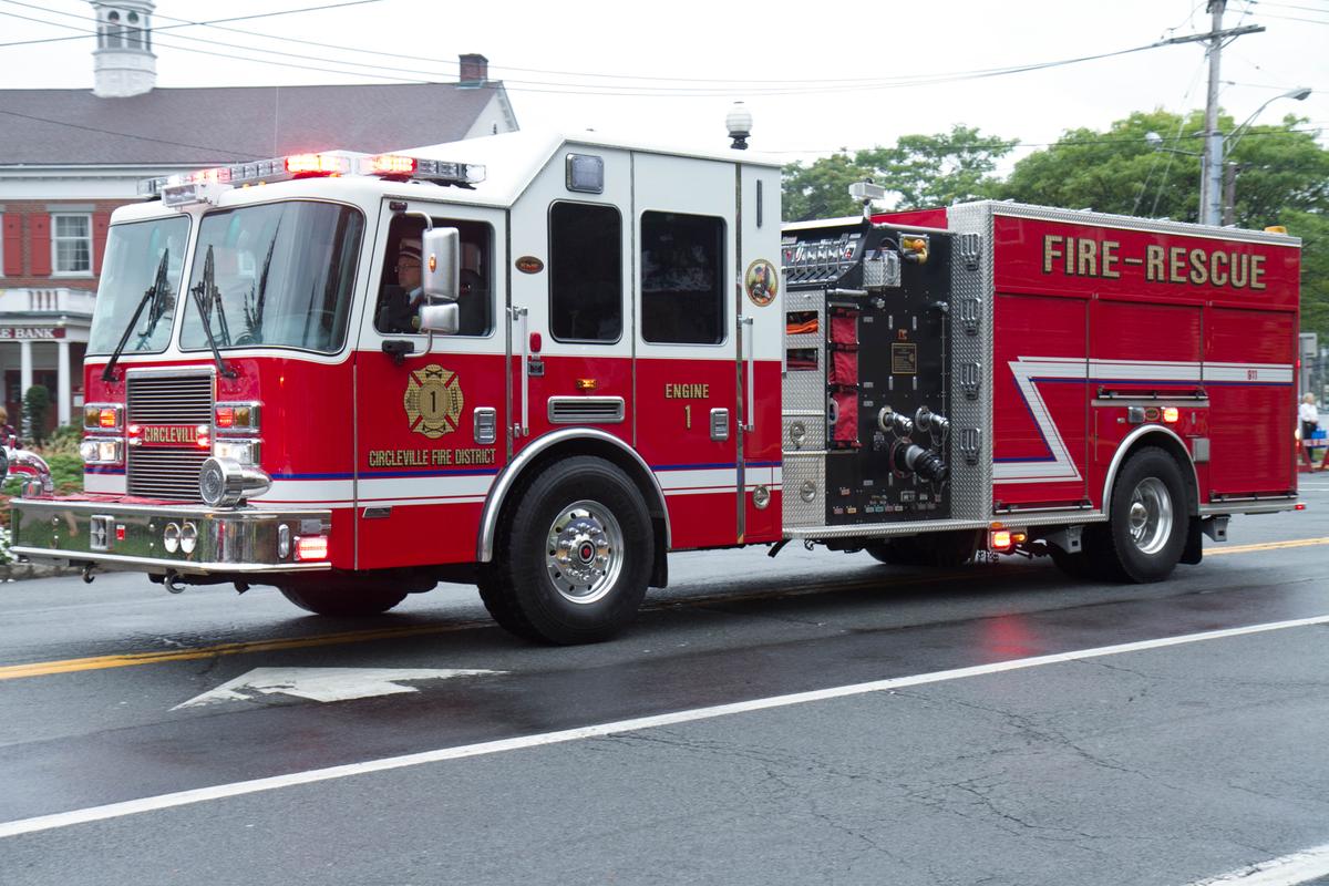 Firefighters Praised for Comforting Scared Girl After Car Crash—By Allowing Her to Paint Their Nails