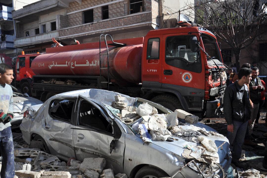 Car Bomb Near Hospital in Central Syria Kills at Least 16