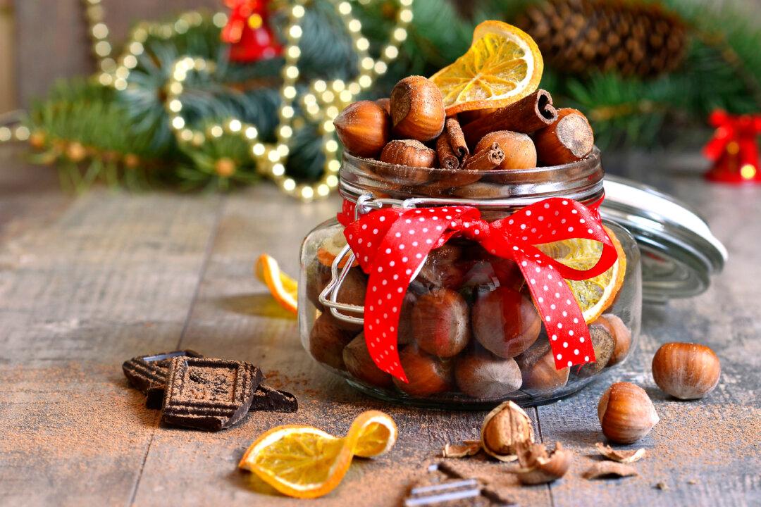 5 Health Benefits of Hazelnuts