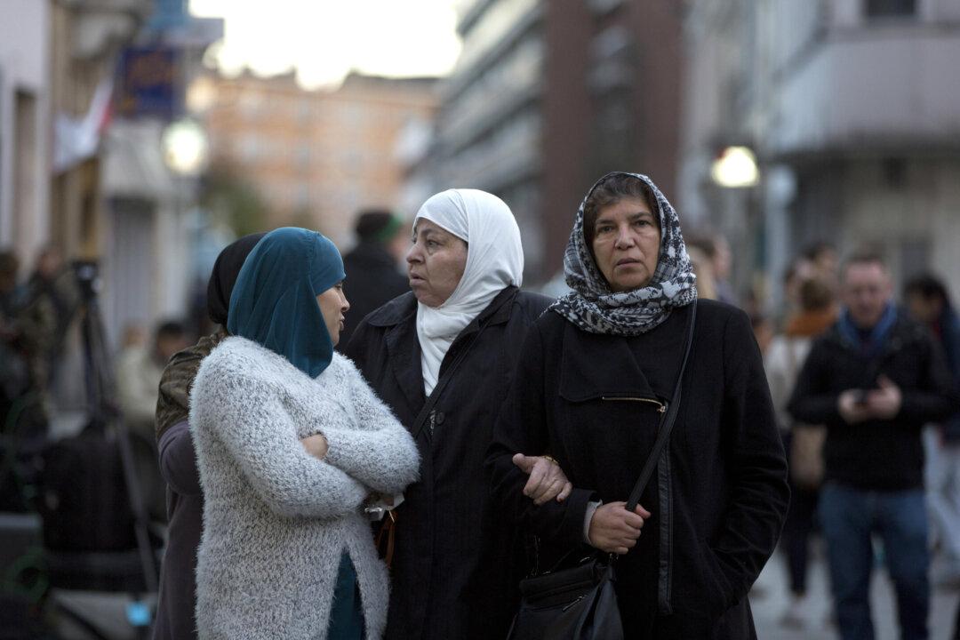 In Belgian District, Many Feel a Dead End Fuels Militancy