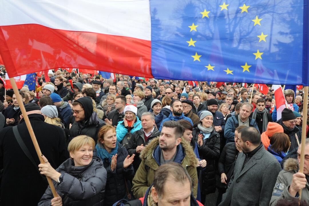 Polish PM: Protests Being Led by Politicians Who Lost Power