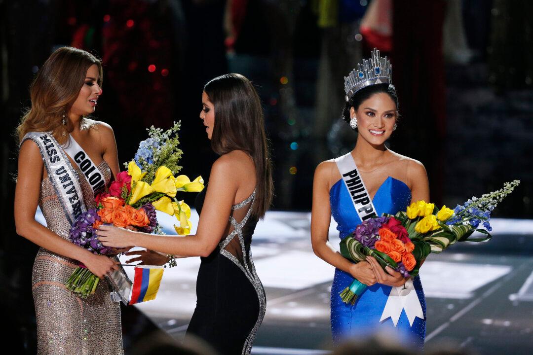 Miss Colombia Says Steve Harvey’s Miss Universe Mistake Might Have Been on Purpose