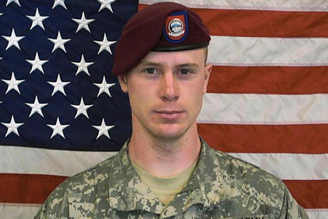 Bergdahl Seeks Pardon From Obama to Avert Desertion Trial