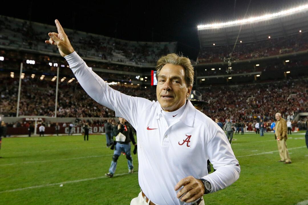 Ranking College Football’s 10 Best Coaches: Why Saban Tops Meyer