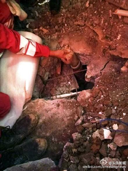 First Survivor Is Freed From Rubble in Shenzhen Landslide