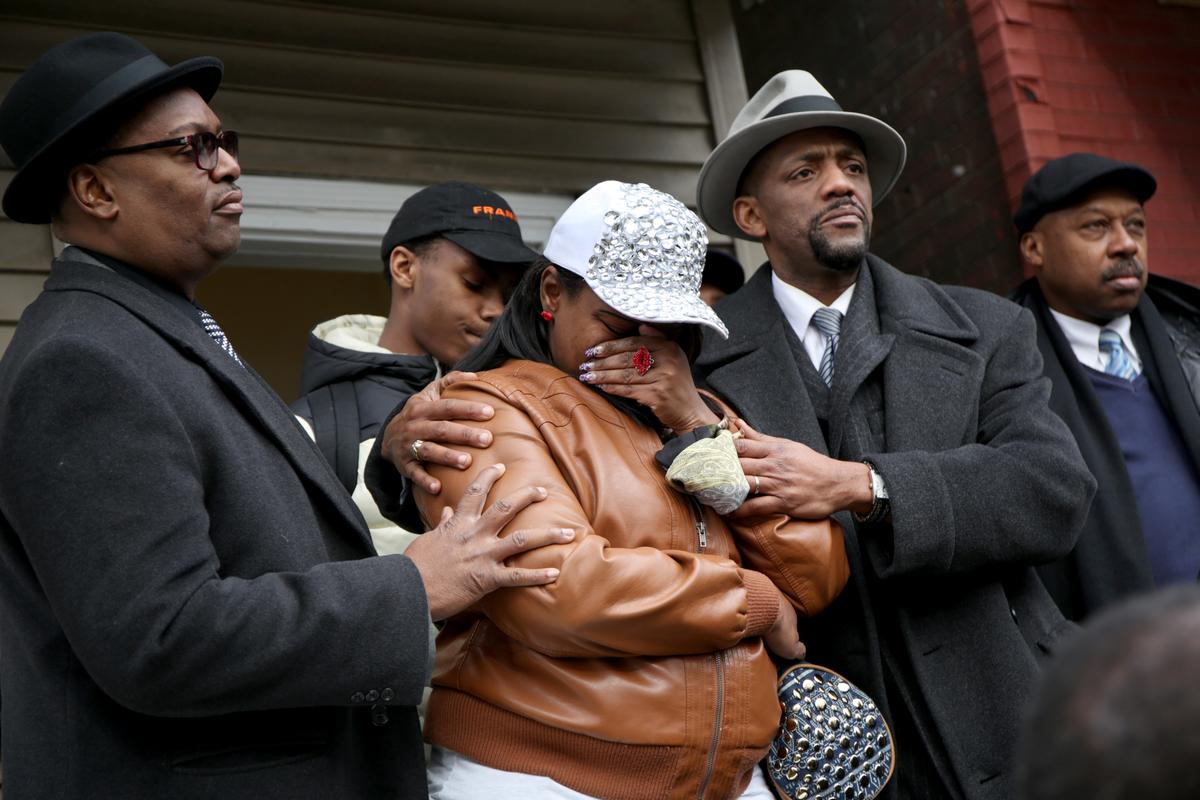 Relatives of Two Killed by Chicago Police Question Shootings