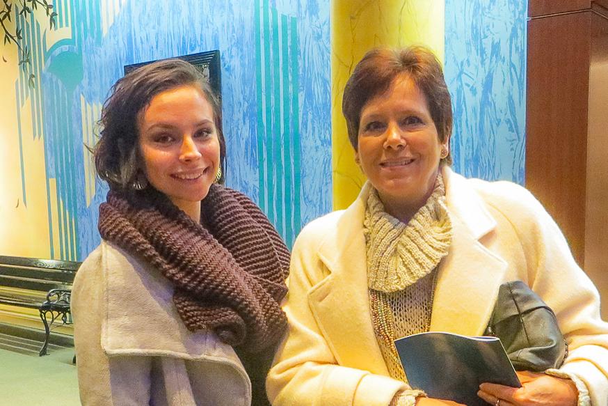 Mother and Daughter Appreciate Shen Yun’s Spiritual Nature