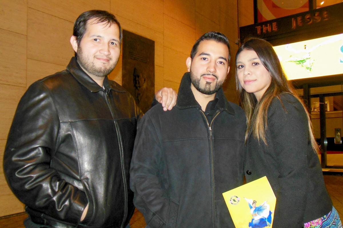 Shen Yun Sends Message of Hope and Peace to Grand Rapids Audience