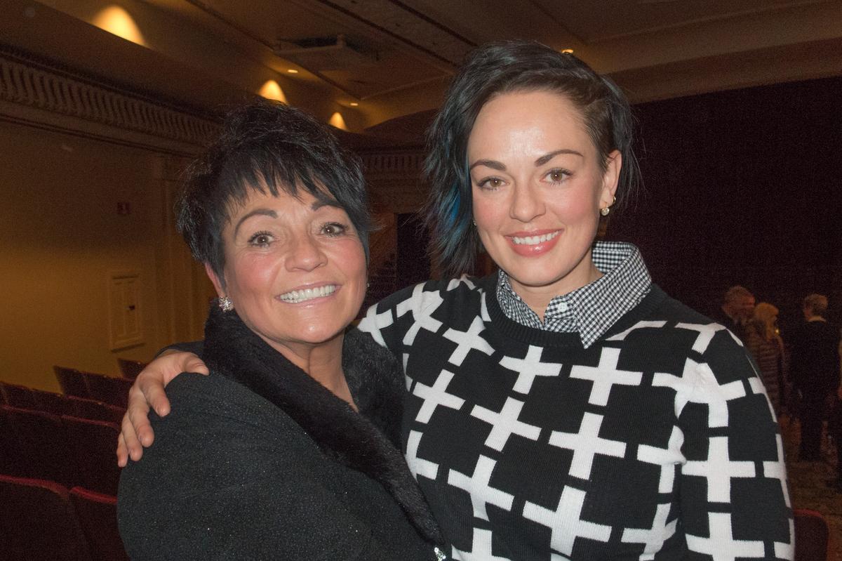 Professional Dancer Very Impressed by Dancing in Shen Yun