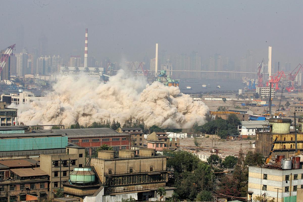 The Phenomena of China’s Disposable Buildings