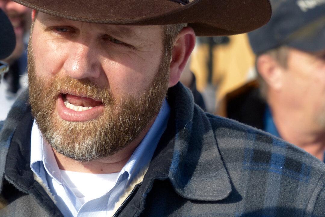 Oregon Tribe: Armed Group ‘Desecrating’ Their Land