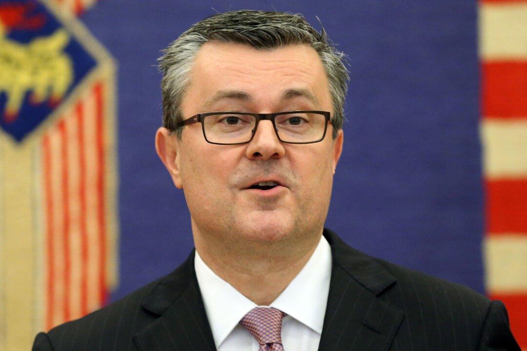 In Europe as in Africa, Tired Countries Draft in Their Leaders From Abroad