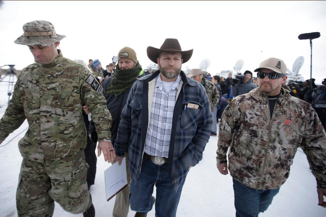 Ammon Bundy Confronted by Reporter on Terrorism Allegations: ‘How Do You Respond?’