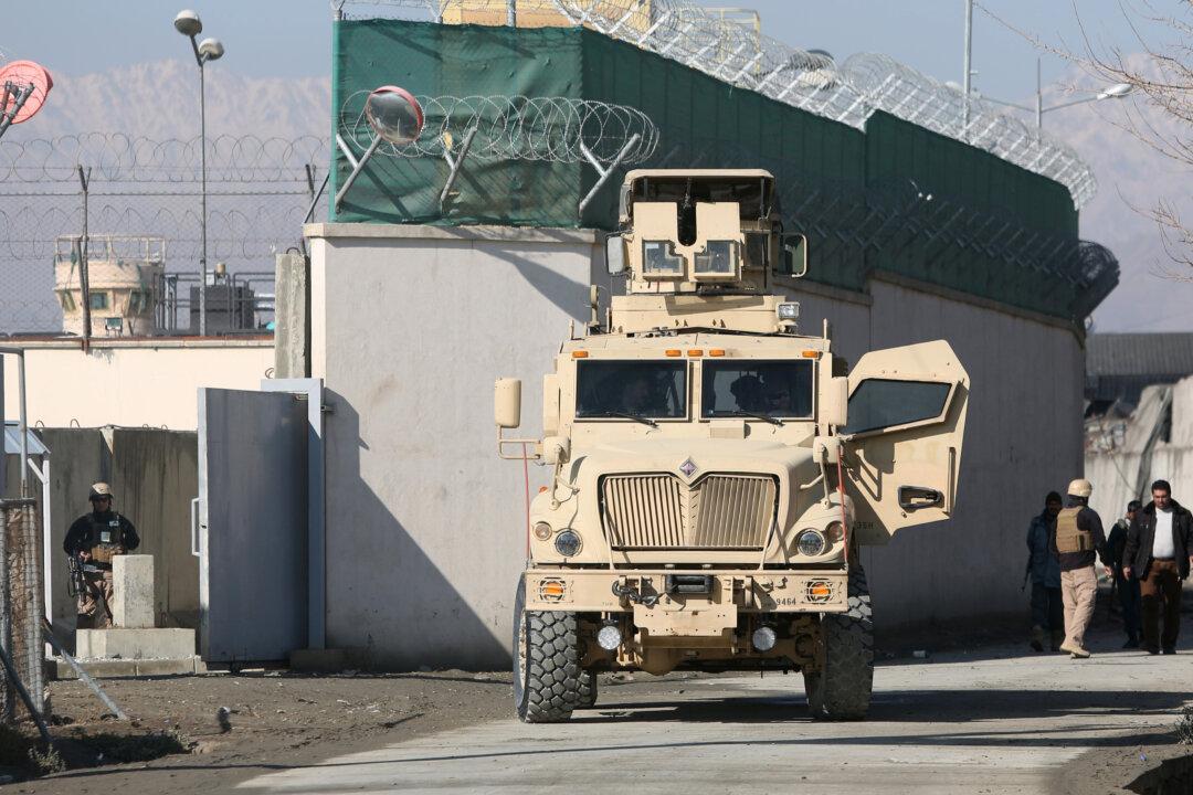 1 US Service Member Killed, 2 Wounded in Afghanistan Attack