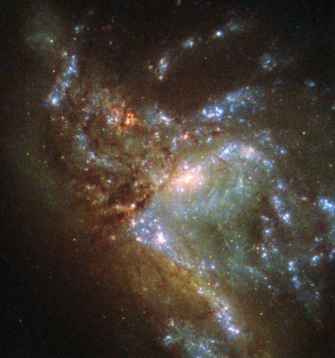 Hubble Space Telescope Takes Spectacular Image of Two Galaxies Merging