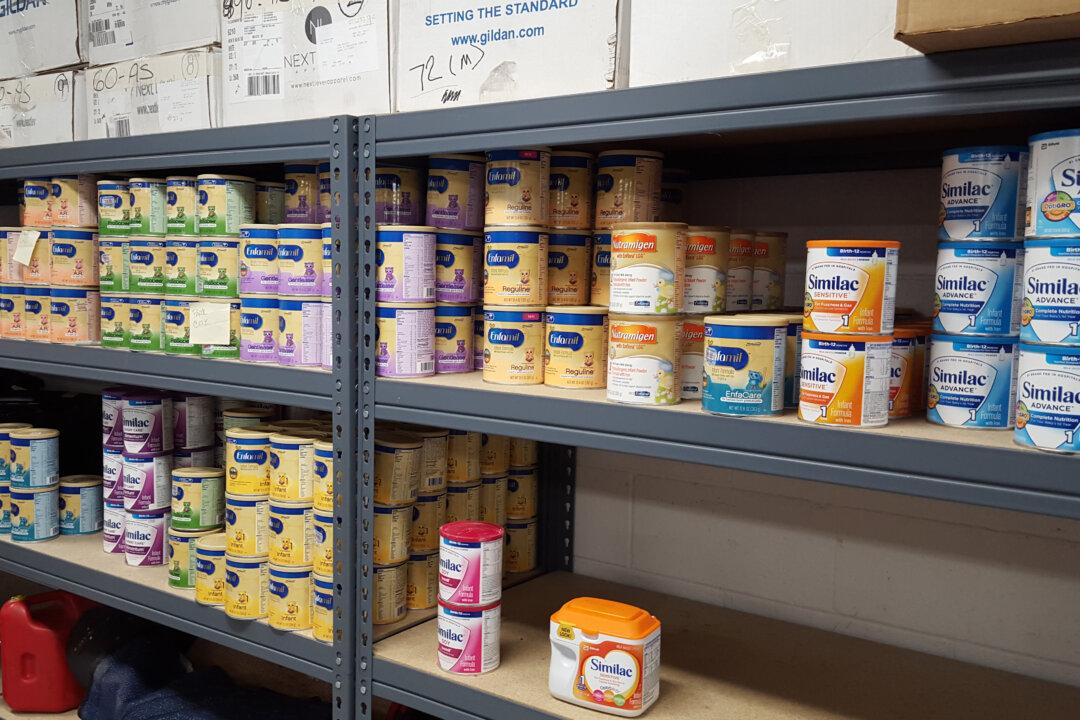 Police Investigating Claims of People Replacing Baby Formula With Flour, Returning It for Cash