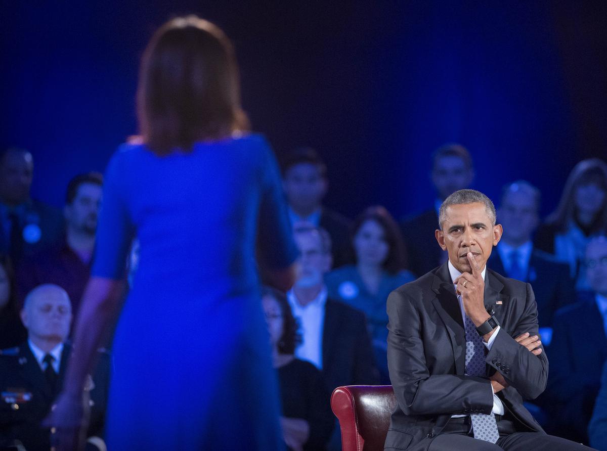 Taya Kyle, Widow of ‘American Sniper’ Chris Kyle, Confronts Obama During Gun Control Town Hall