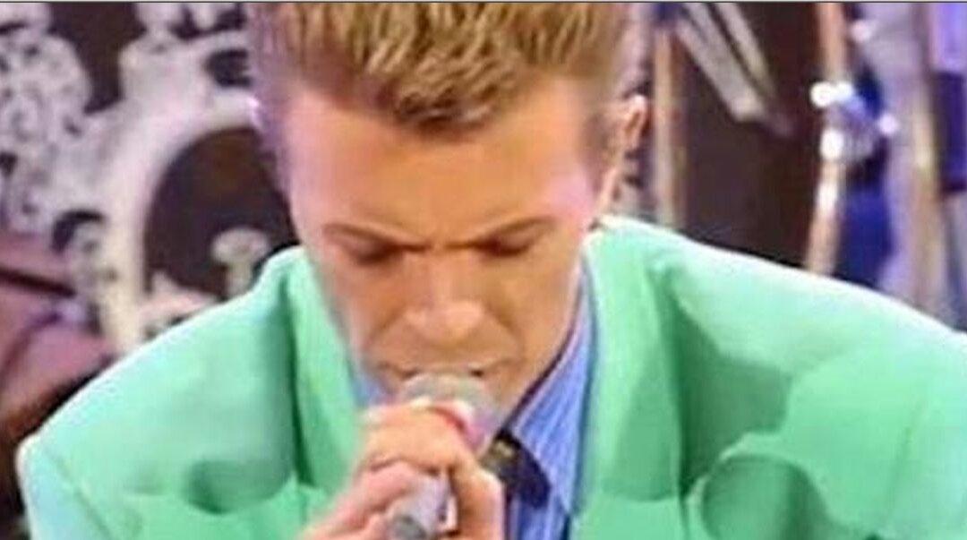 See When David Bowie Recited The Lord’s Prayer at The Freddie Mercury Tribute Concert