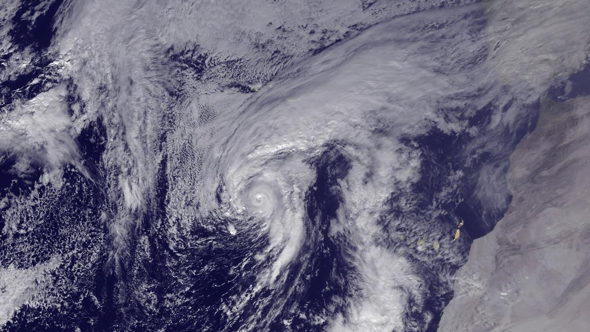 1st January Hurricane Since 1955 Forms in Atlantic, Threatens Azores