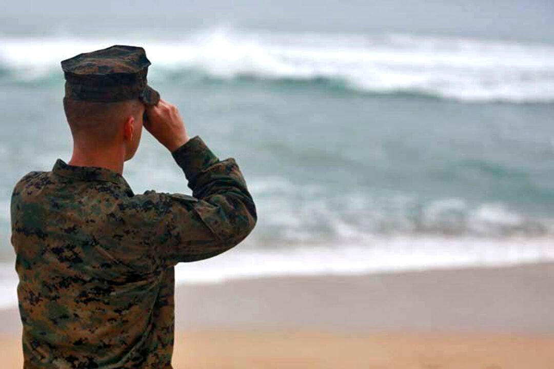High Surf Complicating Hawaii Search for 12 Missing Marines, Officers ID'ed
