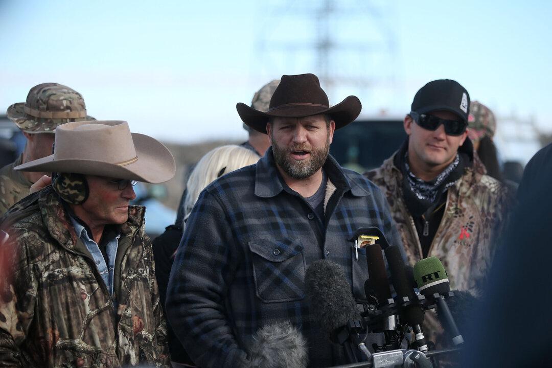 Ammon Bundy, Others Plead Not Guilty in Oregon Refuge Case
